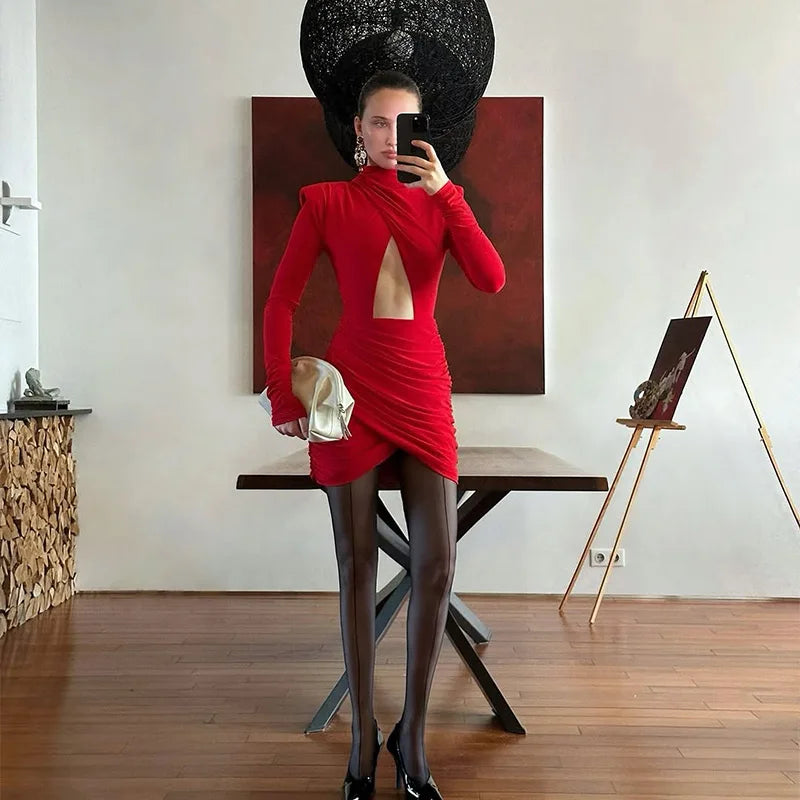 María - Vestido Mini Plisado con Hombreras Cuello Medio y Manga Larga