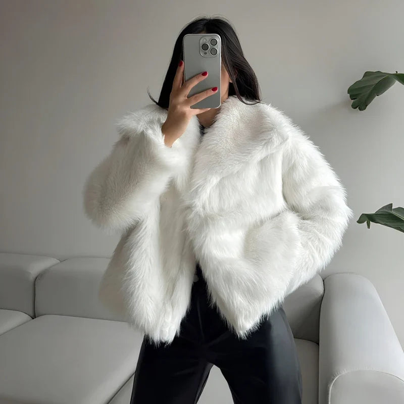 Lorena - Abrigo Faux Fur Plush Estilo Fluffy Otoño Invierno Mujer