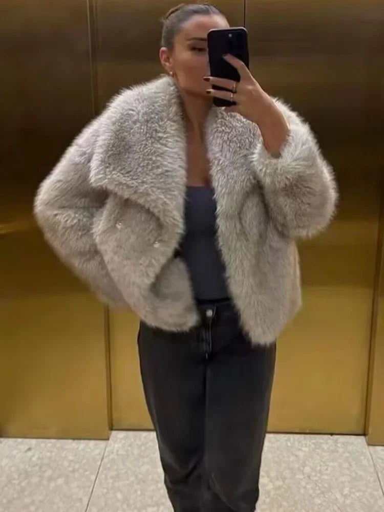 Lorena - Abrigo Faux Fur Plush Estilo Fluffy Otoño Invierno Mujer