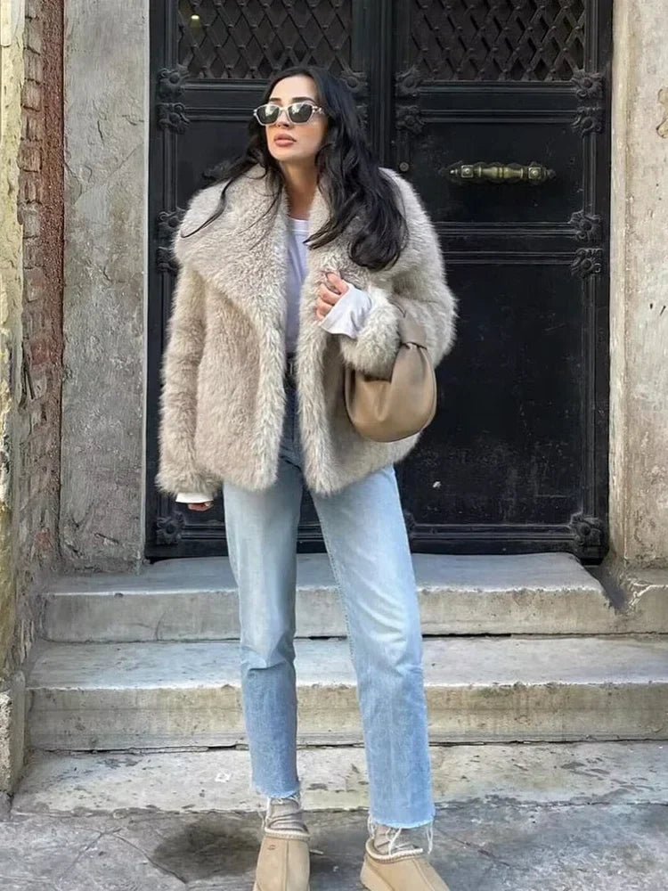 Lorena - Abrigo Faux Fur Plush Estilo Fluffy Otoño Invierno Mujer