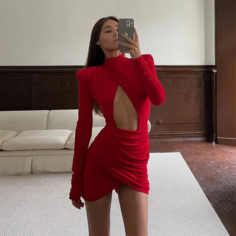 María - Vestido Mini Plisado con Hombreras Cuello Medio y Manga Larga